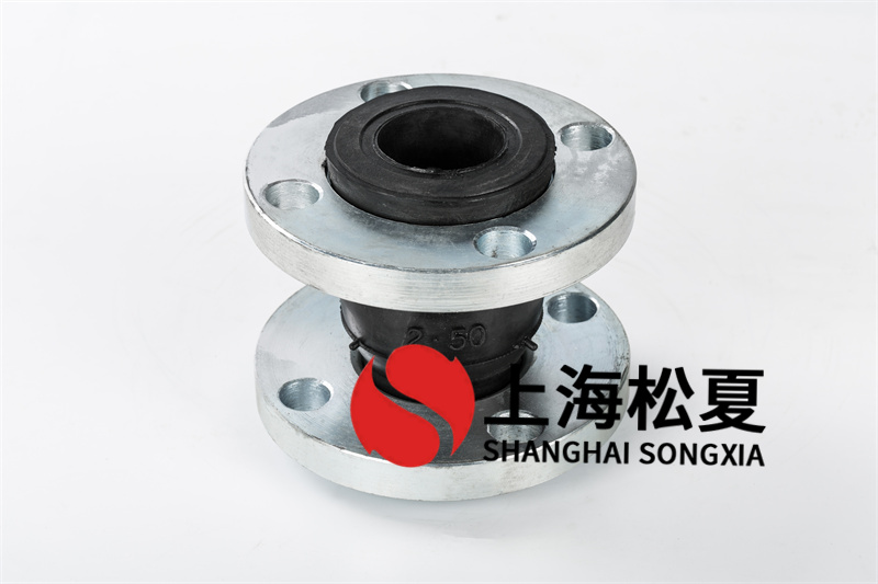 橡膠軟連接在化工設備管道連接中是否可以替代伸縮器？